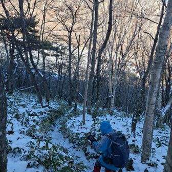 大沼へ下山、激下り坂⚠️