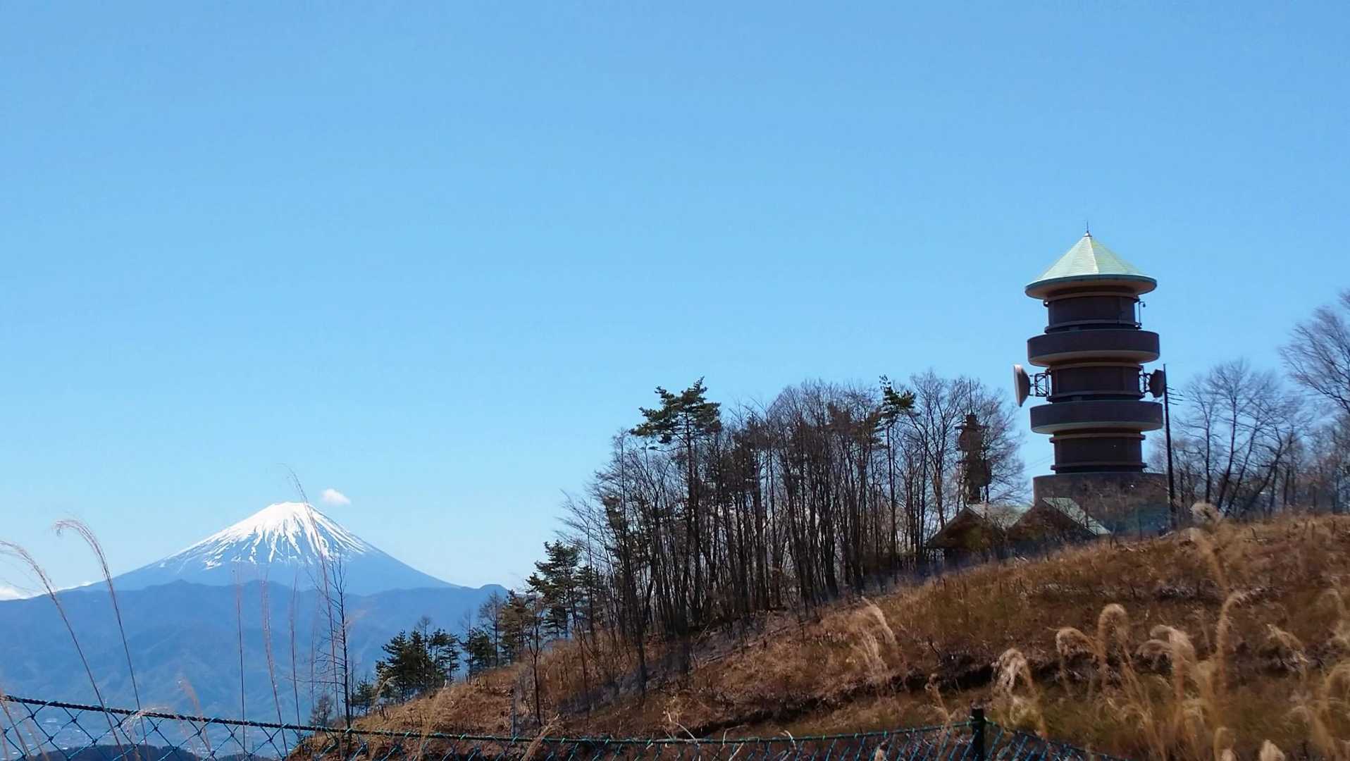 富士山が綺麗に見えました🗻
今日は快晴ですね🎵