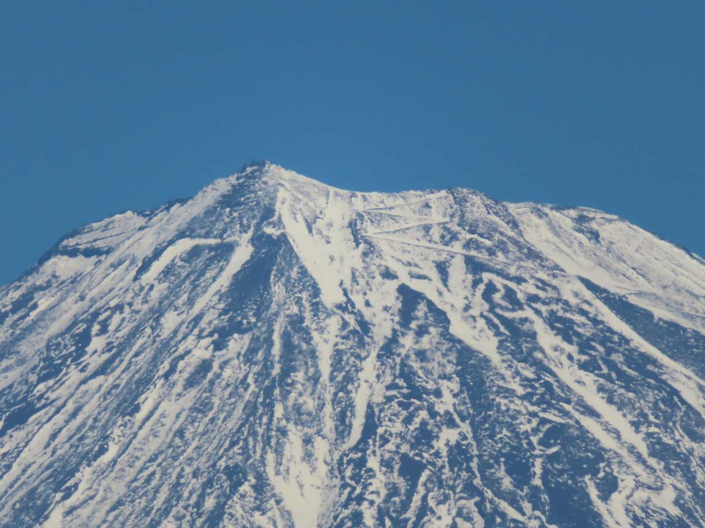 富士山頂
剣ヶ峰3776ｍ
測候所があります