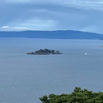 展望台から軍艦島…
右側に明日お世話になるジュピター号が🛥️
