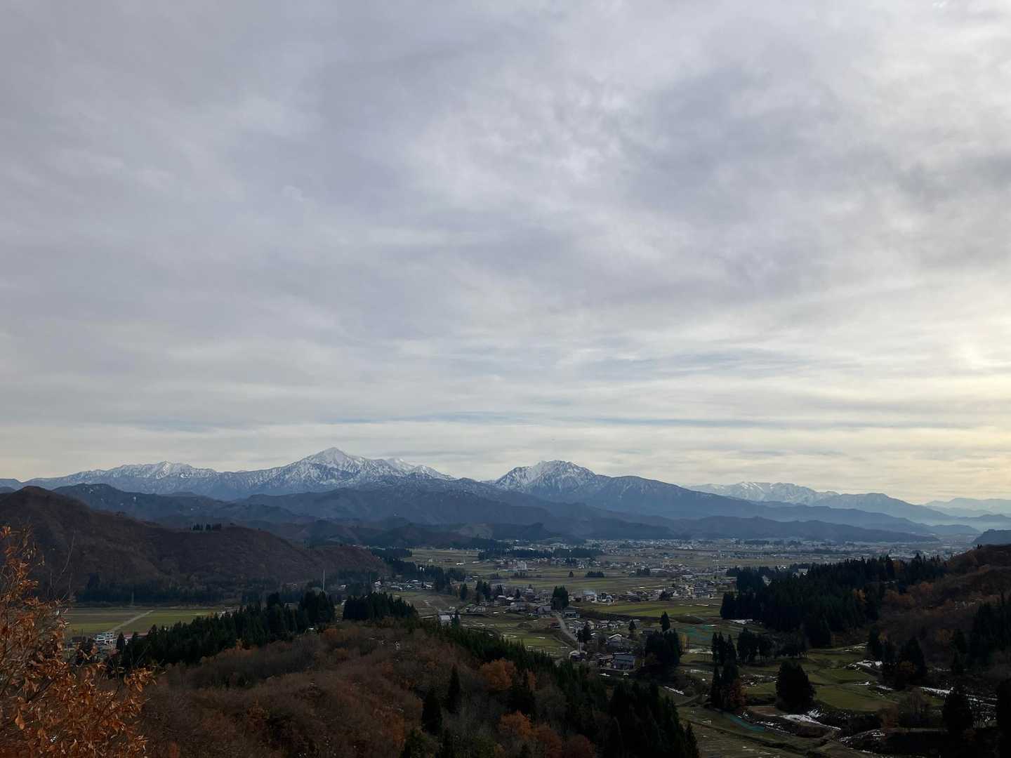 荒沢岳　越後駒ヶ岳　中ノ岳　八海山　巻機山