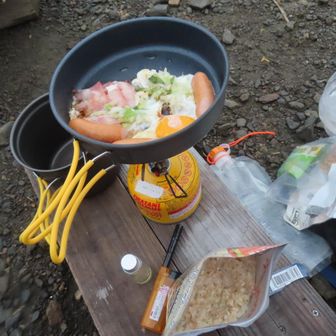 朝食