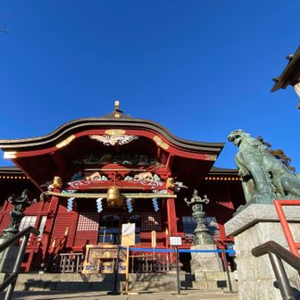 軽くお腹に🥓を入れて御岳神社⛩️に👏こんなに青空🔵に来たのは初めて！