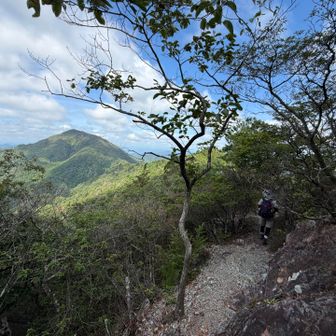 下山します、御嶽が見えました🎶