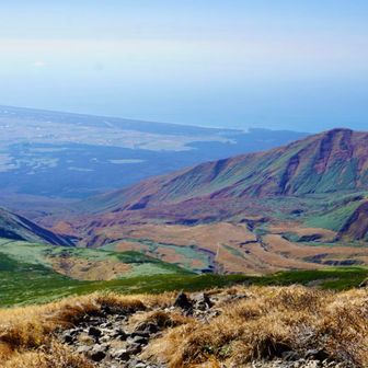 紅葉の鳥海山
すばらしすぎた
湯の台登山口からのルートはなかなか急登
別ルートでも登ってみたい