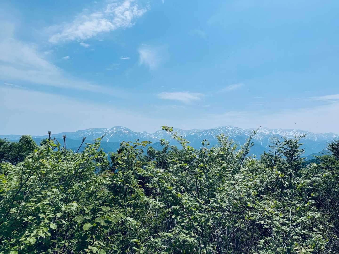朝日岳。