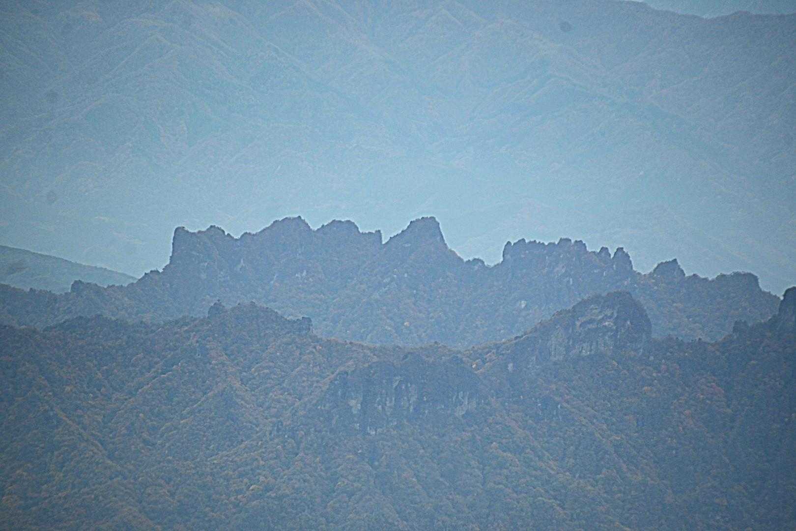妙義山