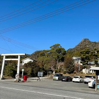 天神郷バス停(伊予ヶ岳登山口🅿︎)に到着
伊予ヶ岳が1番人気かもしれない
登山者多い