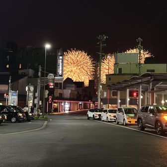 紀伊田辺駅で乗り継ぎ待ちの間、花火が見えました。