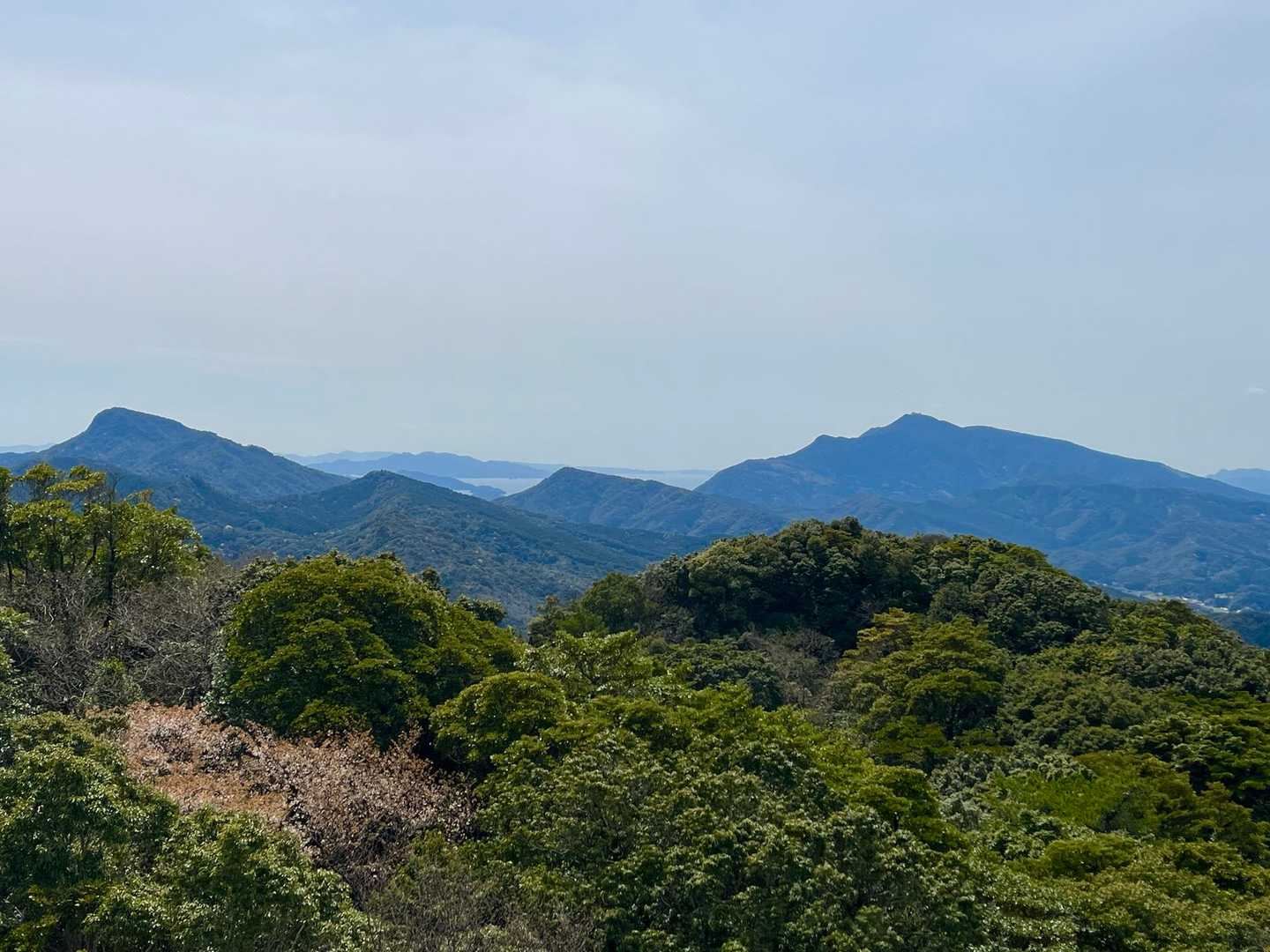 天草の山々　斜めにとんがった形⛰️が多いね