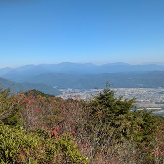 東側