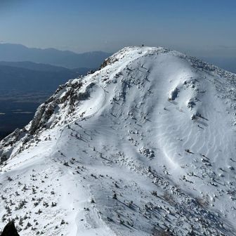 近くて遠い西天狗👺
写真では風感じないね