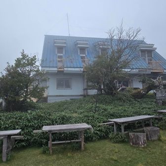 一ノ森ヒュッテ
現在、営業してないっぽい