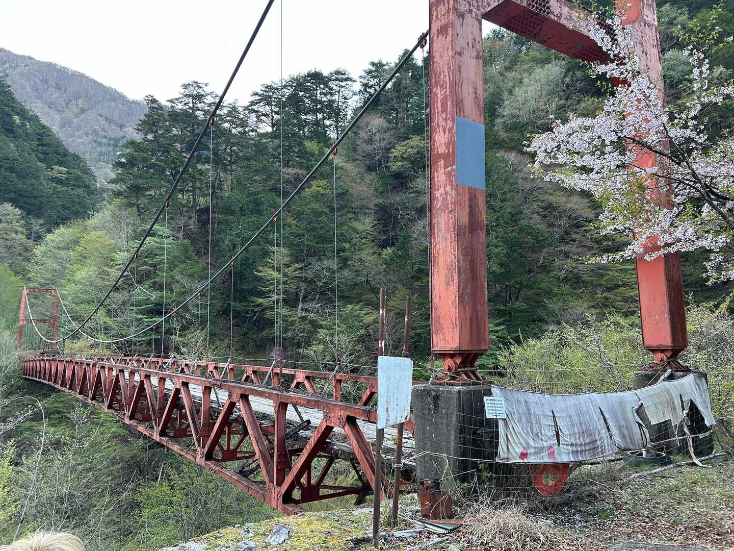 黒沢橋
二人に観光名所を案内します。喜んでくれてました🤭
