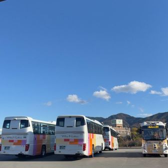 明日はお伊勢さんマラソンなのでたくさんのバス