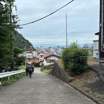 七曲登山口に降りて来ました
