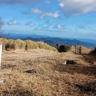 景色に見とれて山頂通り過ぎてた（笑）
戻ってきてパチリ😉
㊗️400座目✨🙌😆