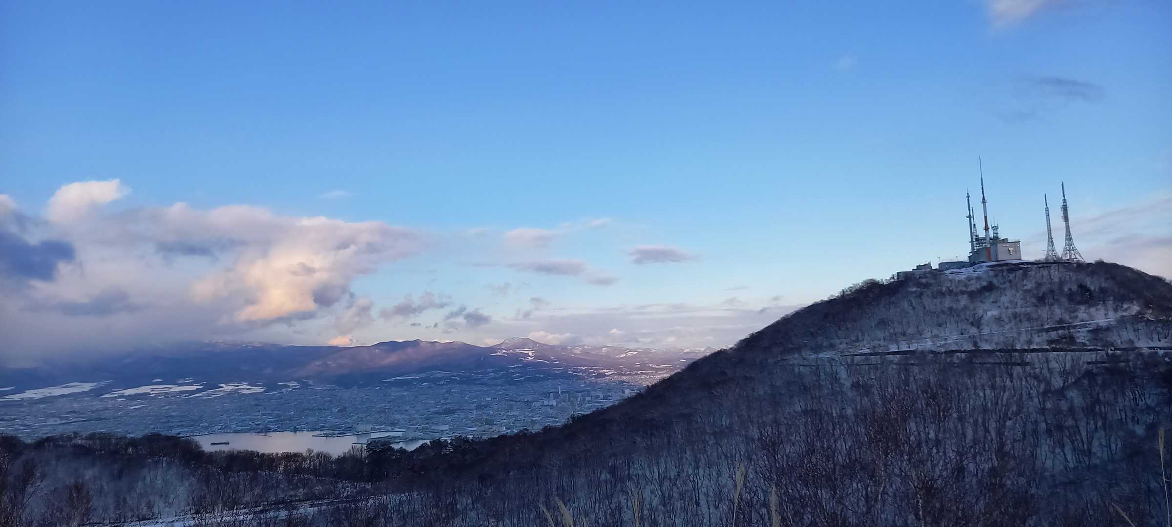 こっちからも、
函館山⛰️～❣️