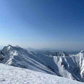 歩いて来た稜線