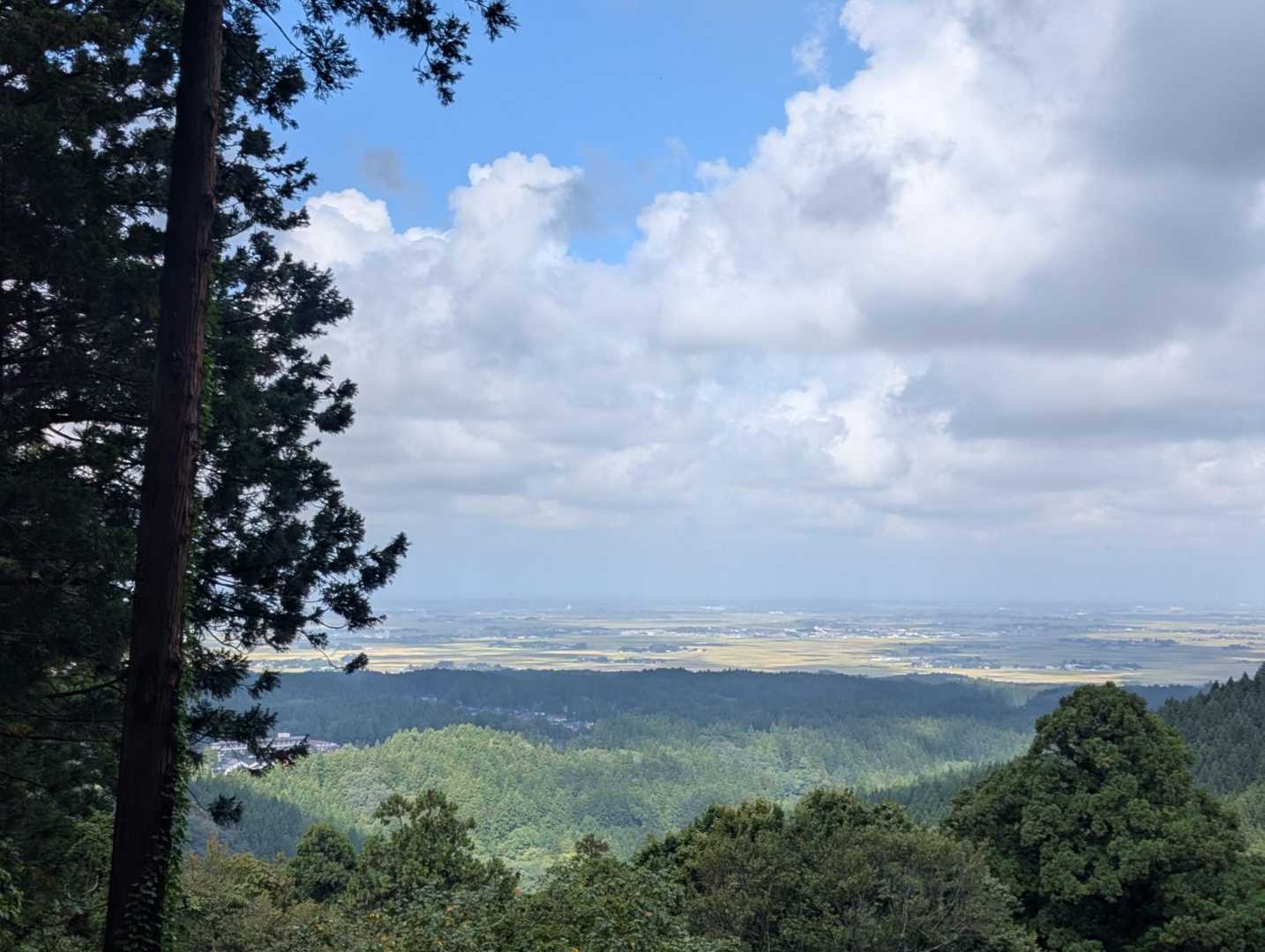 二の坂茶屋からの景色は鶴岡側？
天気も回復してきましたね🤗