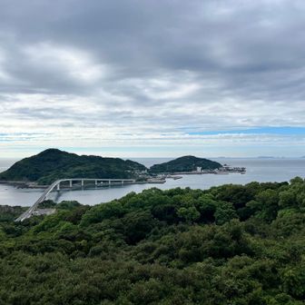 天神山🩶
伊王島から360度の眺望…👀
手前に沖之島
奥が伊王島