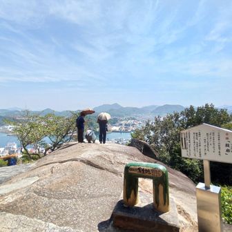 鼓岩。
ポンポン音が鳴ります、岩なのに。