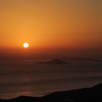 hoje é janeiro e o por do sol é lindo 