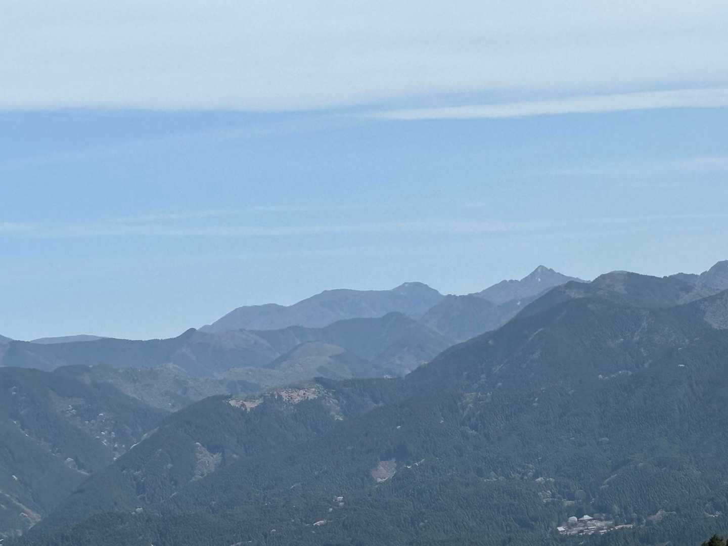 鈴鹿峠-高畑山登山口-高畑山-溝干山-坂下峠-三ツ頭山-那 縦走コースの写真