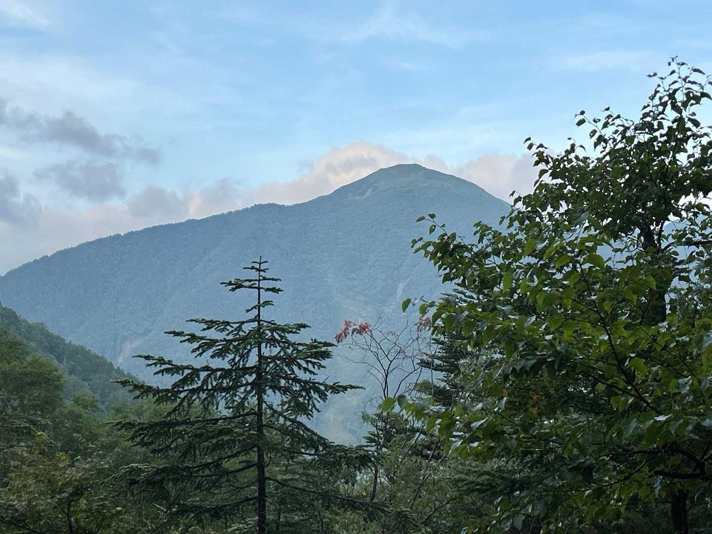 仙水小屋から