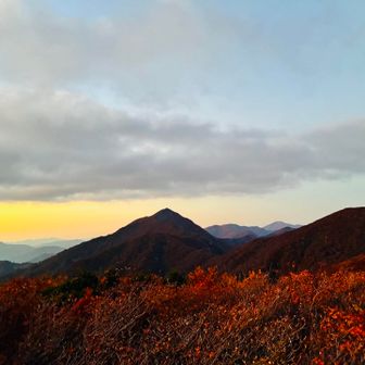 夕焼け見に天狗角力取山へ