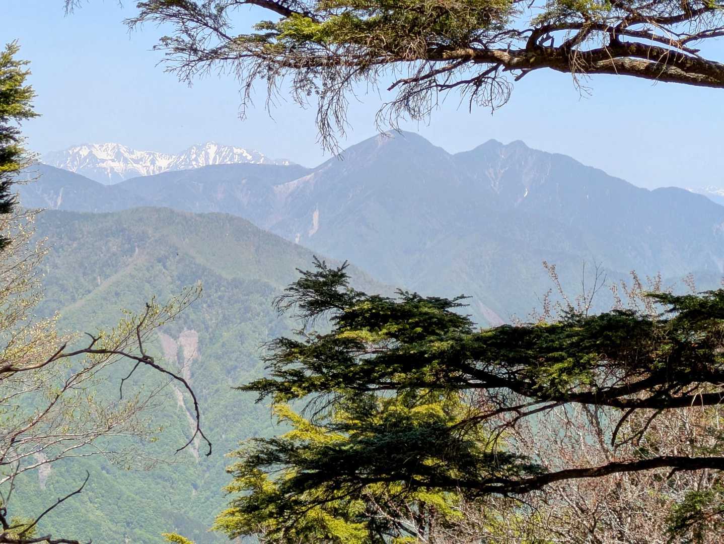 笊と布引山…