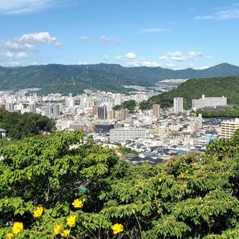 　　　次の尾長山へ 　   → 　
　　　　北　　牛田早稲田

　　　△奥の山は武田山かな？