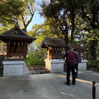 本殿は長蛇列‼︎太郎坊社にお詣り🙏🏼
福寿稲荷社、大黒天社と三社並んでおります