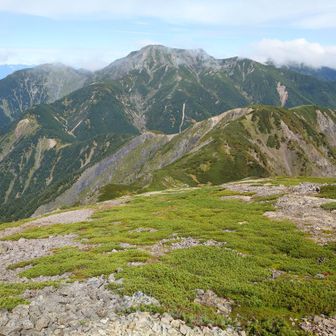 完璧にクリアになりました！稜線伝いの聖岳。撮りたかった1枚です。最高すぎる！
