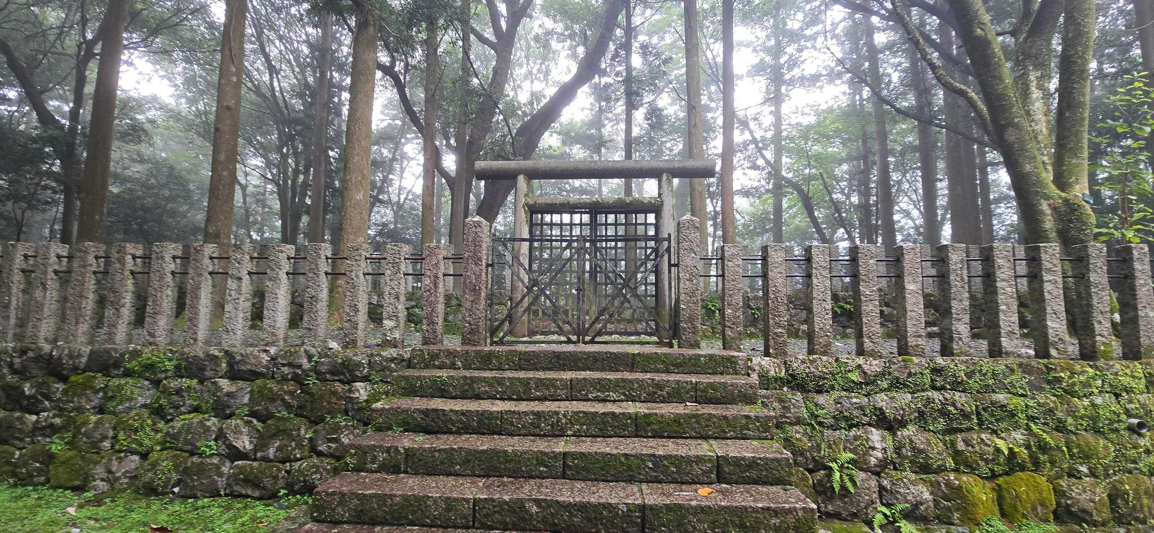 杉原神社-横倉宮-安徳天皇陵墓参考地-空池-横倉山-夫婦杉 周回コースの写真