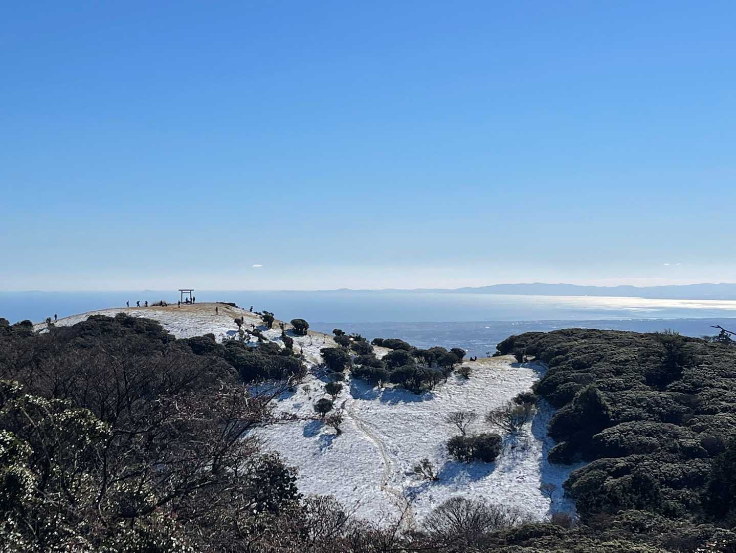 この絶景が、ドドーーーん🤩
入道ヶ岳はいつからスキー場になったんでしょうね🤣