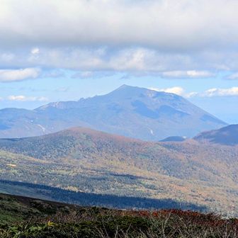 右手には先週登った岩手山⛰️