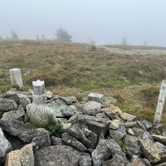 武石峰（たけしみね）の山頂
