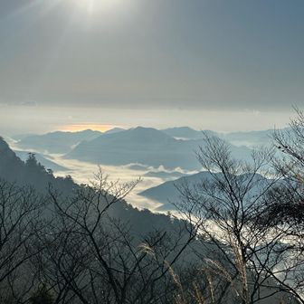 こんな感じに浮世絵みたいな山々達