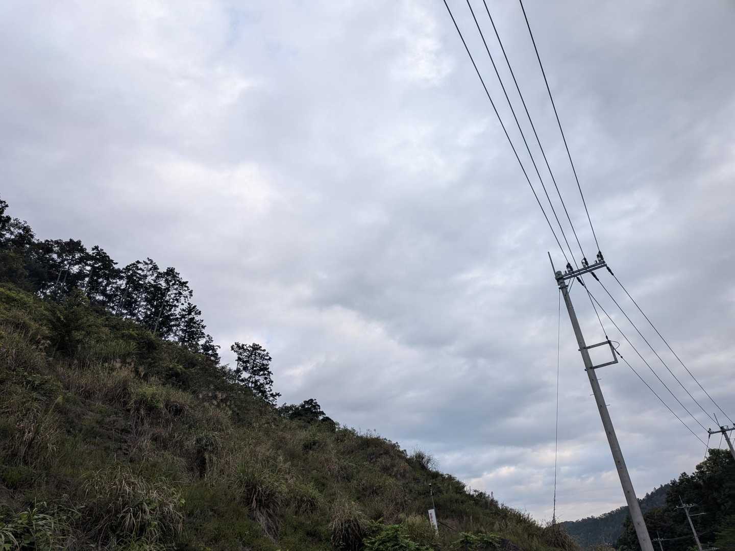 どよよん雲…良い天気の予報だったよね💧