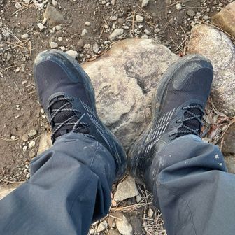 こことか用でワークマンの
登山靴っぽいの買ってみた
グリップには期待してないけど
履き心地とかは、まぁまぁかな🤔