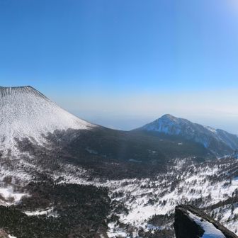 数万年前はここに黒斑山を主峰とする2800メートル級の山があったとは🤔🤔🤔セントヘレンズ大噴火みたいな感じだったんですかね？🌋🌋🌋
