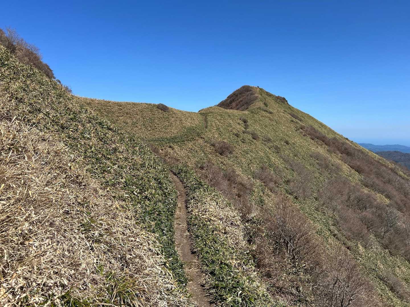 それにしても気持ちいい道です🚶
