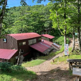 稲村小屋