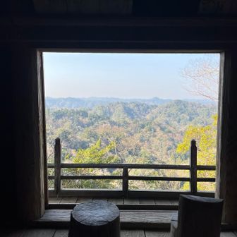 お堂の中からの眺め