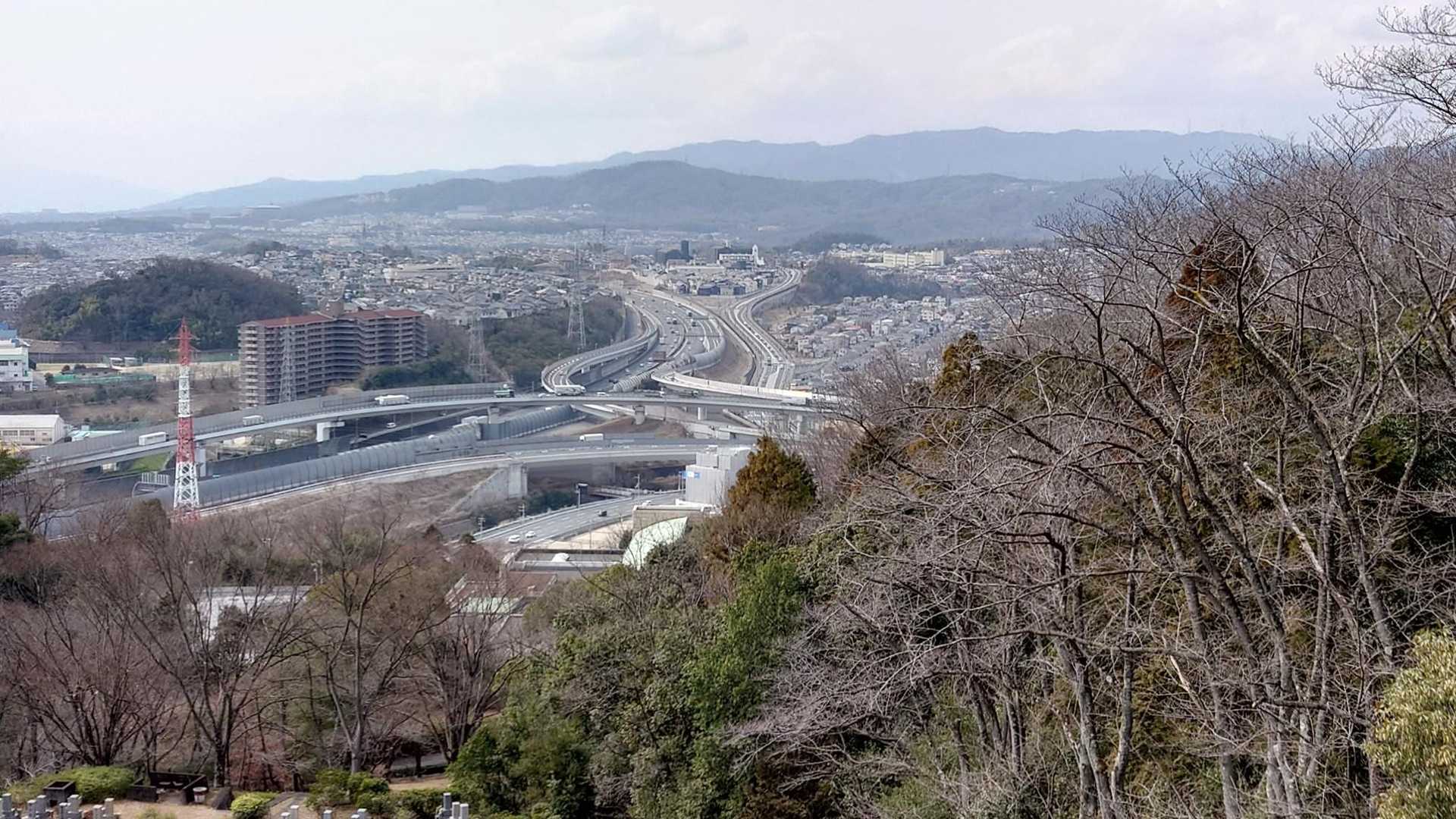途中からの展望です😄👌
高槻JCT (ジャンクション)あたりですね。