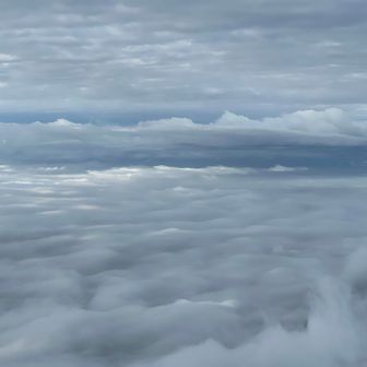 富士山方面は霧が濃い