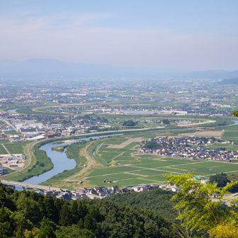 蛇行してる小矢部川