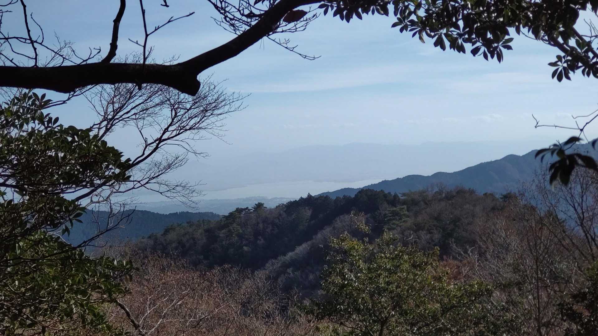 このルートで唯一、琵琶湖が見えるポイント（頂上でも見える）