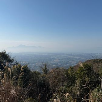 筒ヶ岳頂上からの景色。雲仙岳が浮いているように見える！